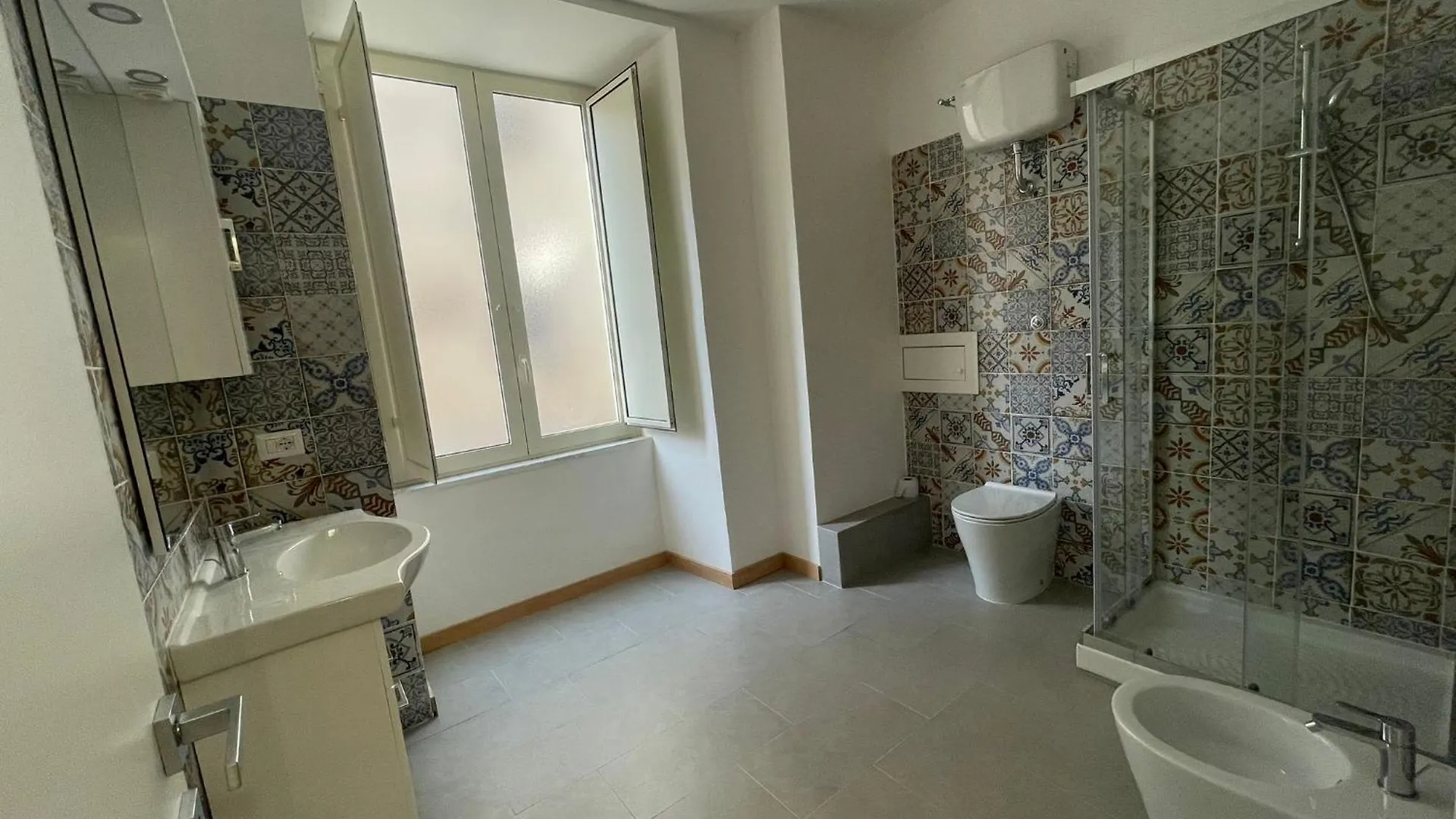 Alexander Apartment Naples Italy